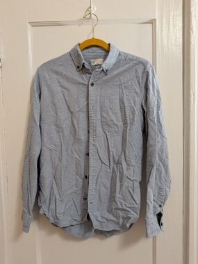 GAP Light Blue Long-Sleeve Button-Down Shirt